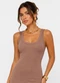 Infinita Cor - Vestido Midi em Ribana Canelada Vermelho - variação: Marrom