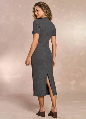 Doce Trama - Vestido Midi em Ribana com Gola Baixa Cinza - DOCE TRAMA