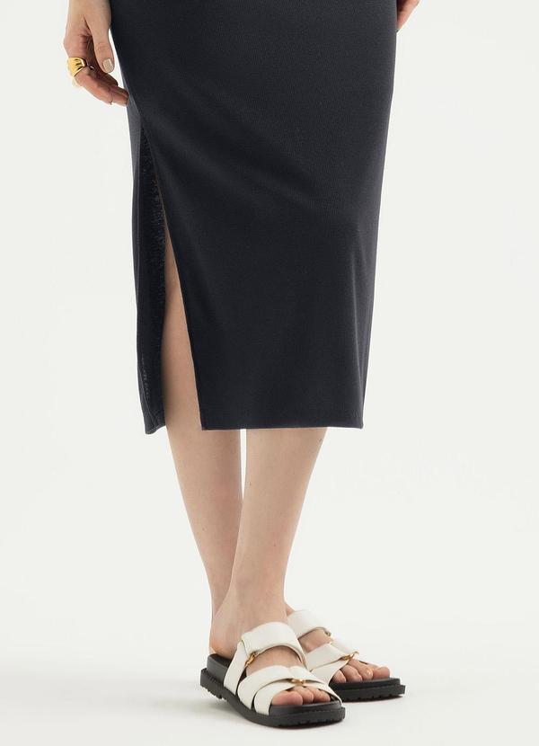 Cativa - Vestido Midi em Tecido Texturizado Preto 3