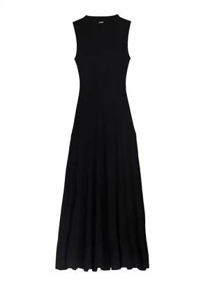 Enfim - Vestido Mídi Evasê em Viscose Preto - ENFIM