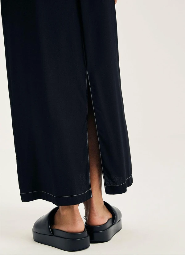 Marialícia - Vestido Midi Feminino Minimalista Preto 3