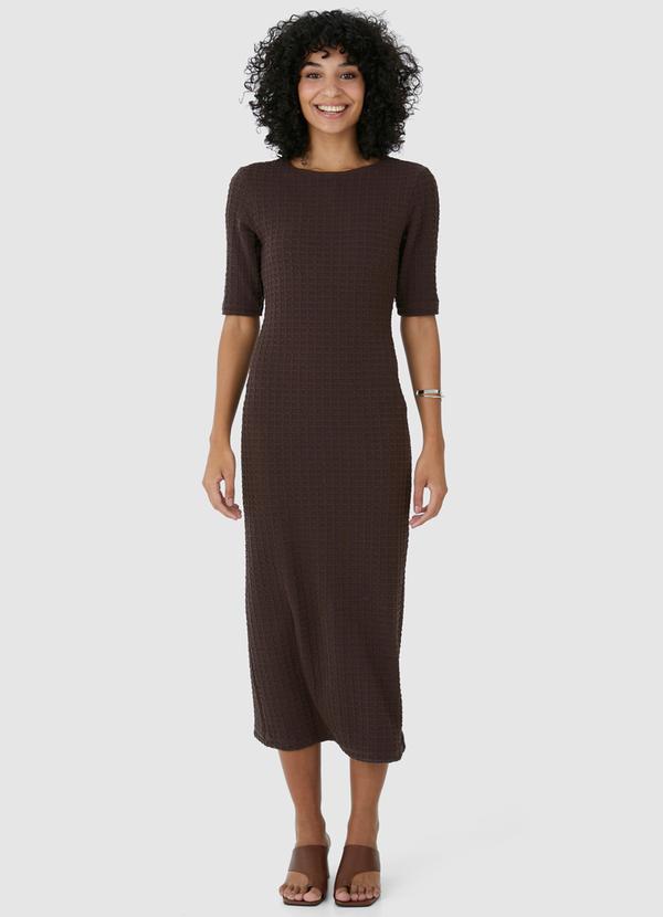 Malwee - Vestido Midi Justo Texturizado Marrom