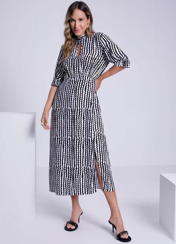Lunender - Vestido Midi Mangas 3/4 em Preto