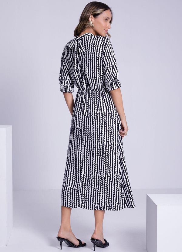 Lunender - Vestido Midi Mangas 3/4 em Preto 2