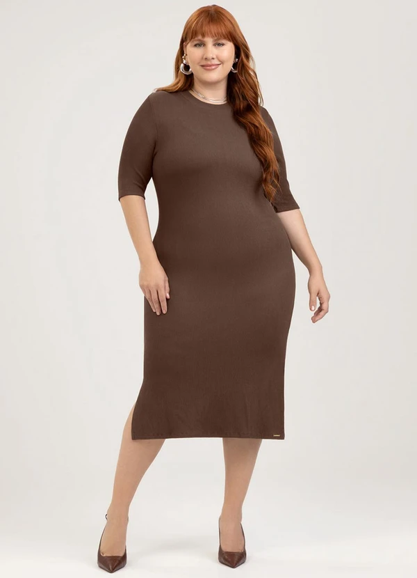 Cativa - Vestido Midi Plus Size em Caneldo Marrom Escuro