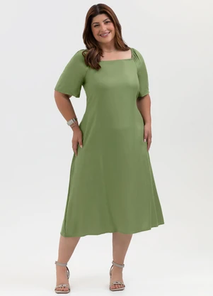 Habana - Vestido Midi Plus Size em Viscose Verde - HABANA