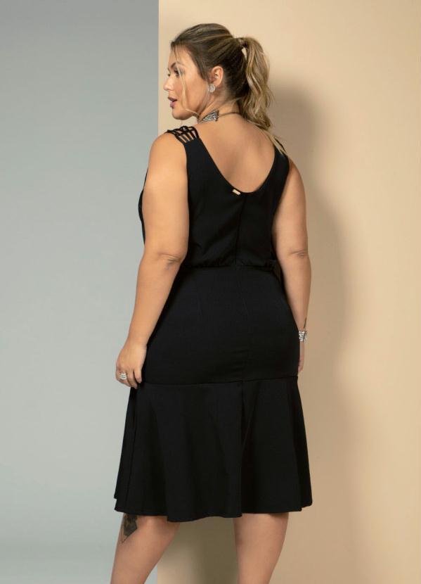Quintess - Vestido Midi Preto com Alças em Tiras Trançadas 6