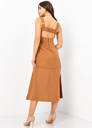 Mob - Vestido Midi Sarja Decote Reto Marrom - MOB