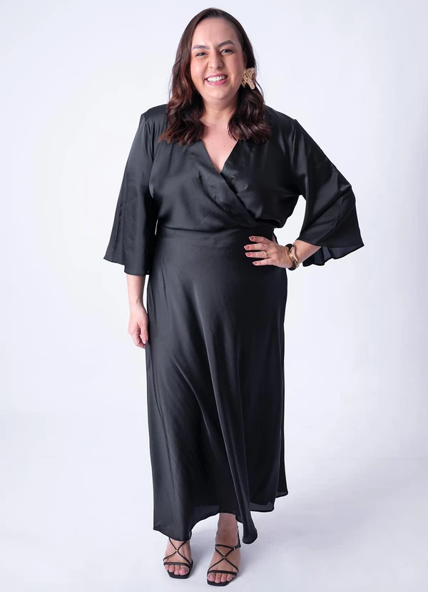 Quintess - Vestido Preto em Crepe Plano Acetinado 9