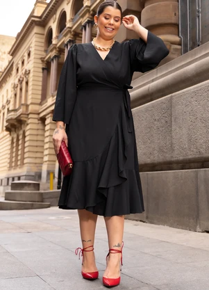Quintess - Vestido Preto em Crepe Plano - QUINTESS