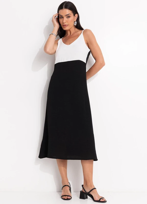 Quintess - Vestido Preto em Crepe Plano