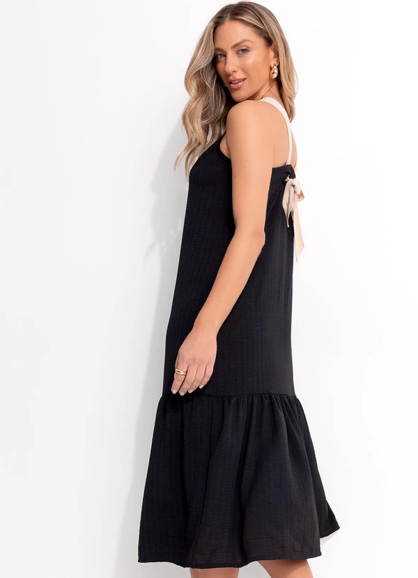 Quintess - Vestido Preto em Crepe Plano 2