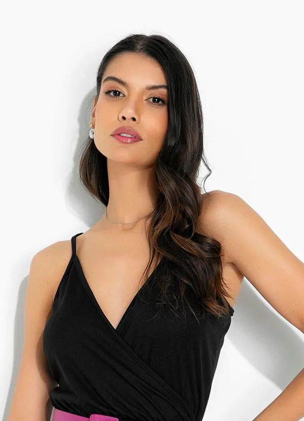 Moda Pop - Vestido Preto em Decote Transpassado com Alças 3