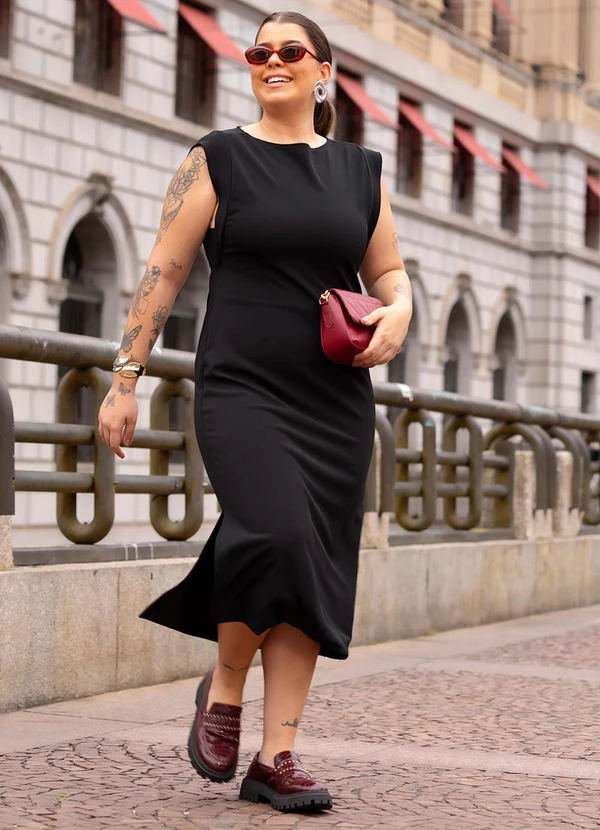 Quintess - Vestido Preto em Malha Ponto Roma Sarjado