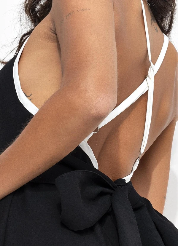 Quintess - Vestido Preto em Tecido Alfaiataria de Viscose 8