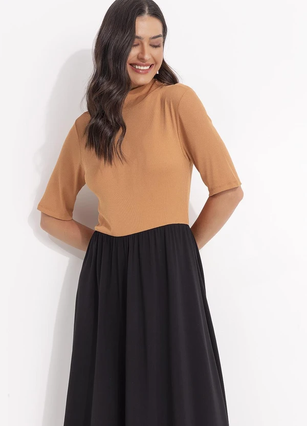 Quintess - Vestido Preto em Viscose Plana 3