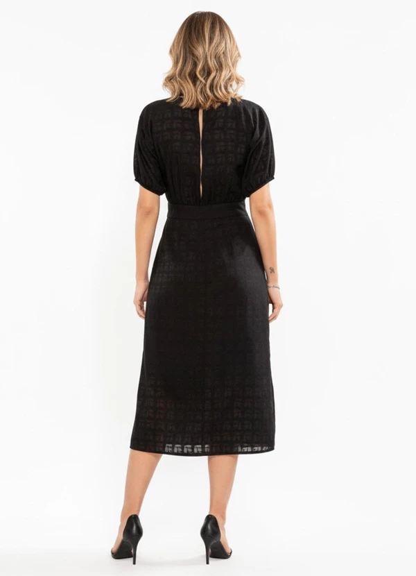 Quintess - Vestido Preto em Voil Devorê 2