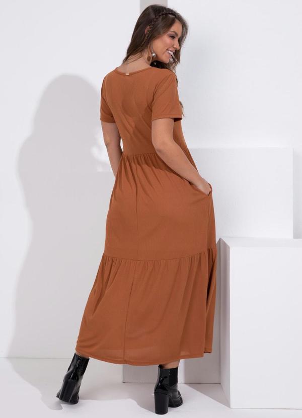 Quintess - Vestido Soltinho em Camadas com Bolsos Caramelo 3