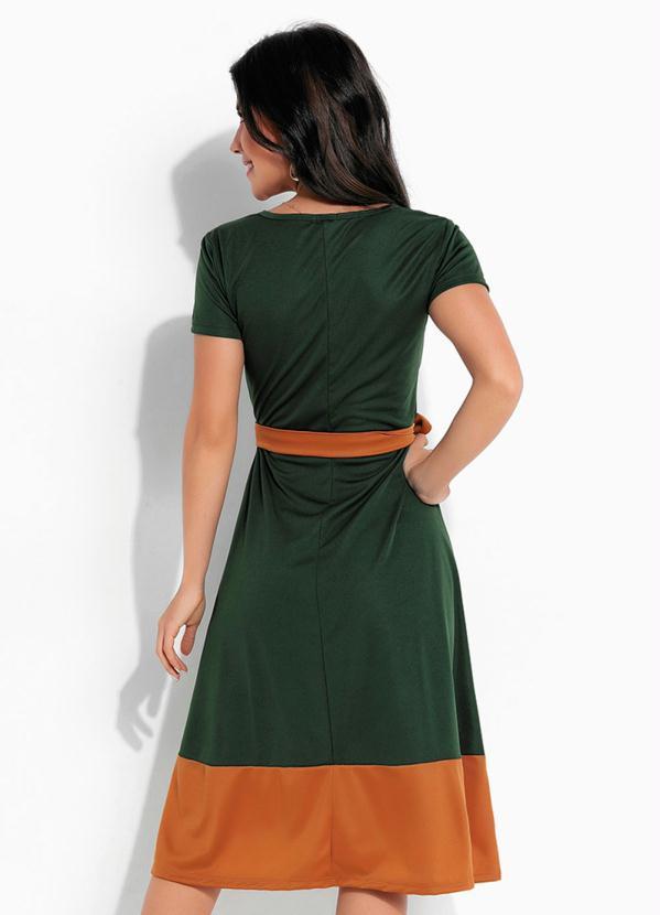 Rosalie - Vestido Verde/Caramelo com Faixa Moda Evangélica 2