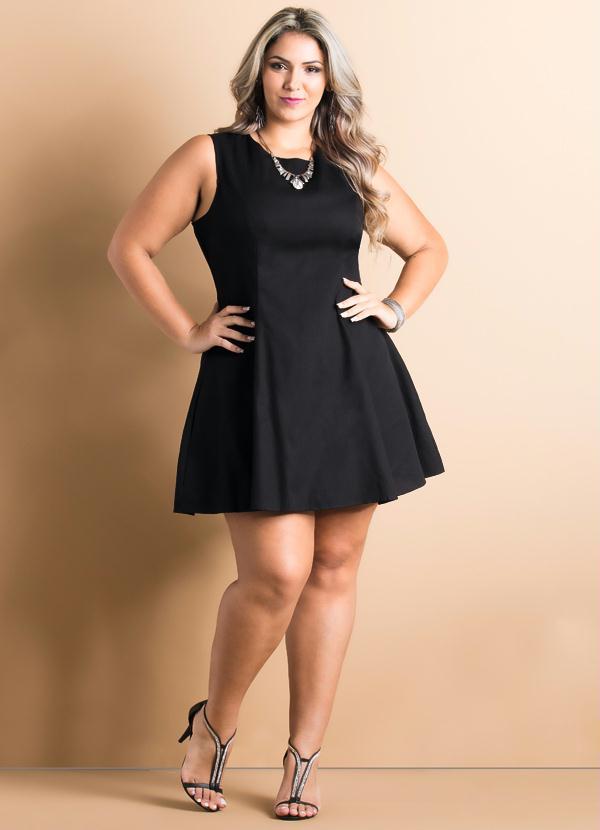 Quintess - Vestido Evasê Preto Plus Size 4