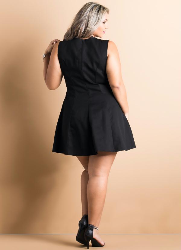 Quintess - Vestido Evasê Preto Plus Size 6