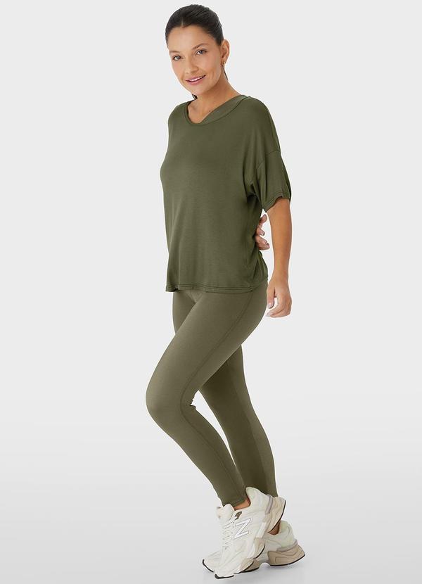 Enfim - Calça Legging em Malha Brilho Active Verde Milita 2