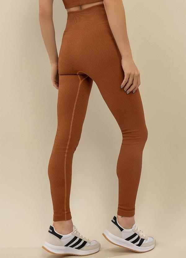 Basic Pro - Legging Fitness Canelada Marrom 2