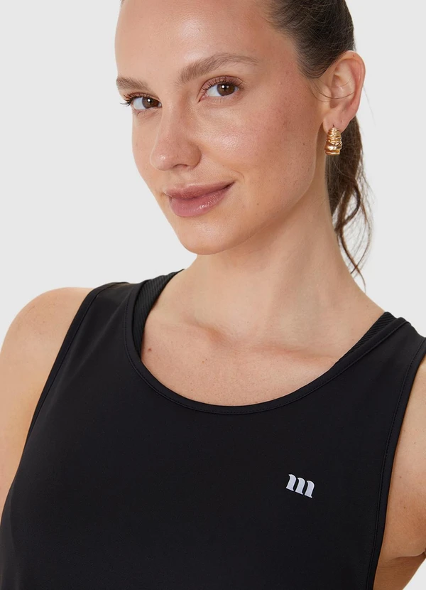 Malwee - Regata Alongada Malha Dry Preto 4