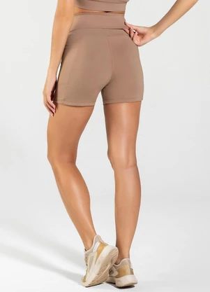 Vouq - Short Fitness Run com Bolso Funcional Amêndoa - VOUQ
