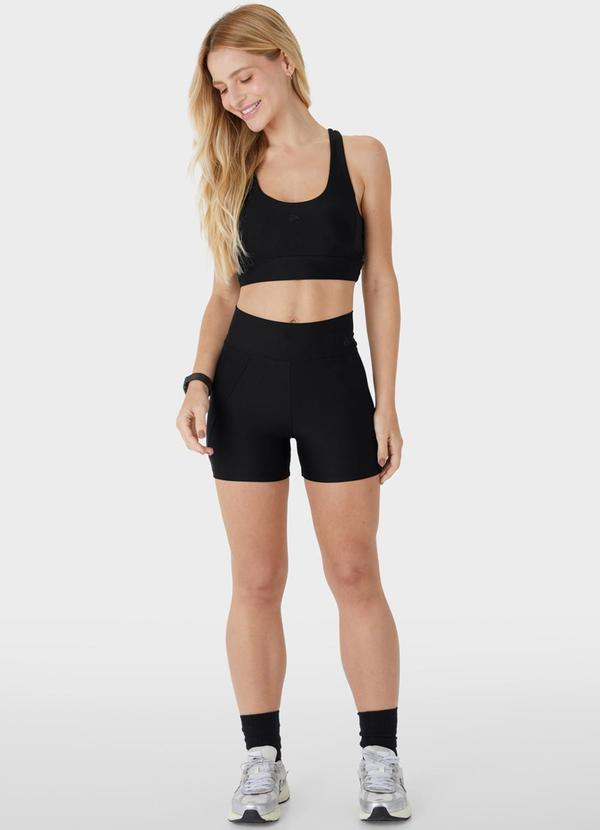 Enfim - Shorts Justo Dry com Recorte Active Preto 2