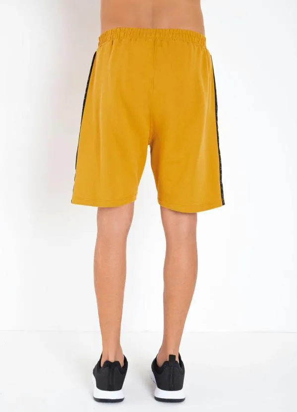 Multimarcas - Bermuda Amarela com Bolsos e Elástico 5