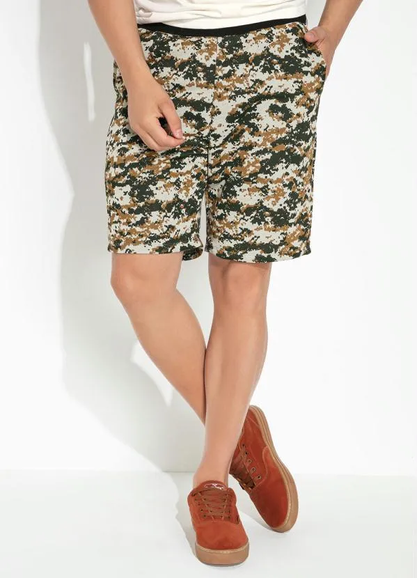 Moda Pop - Bermuda Camuflada com Bolsos Funcionais