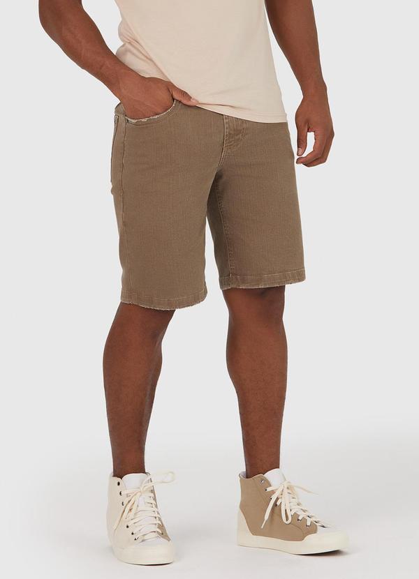 Malwee - Bermuda Cáqui em Sarja Sustentável Masculino