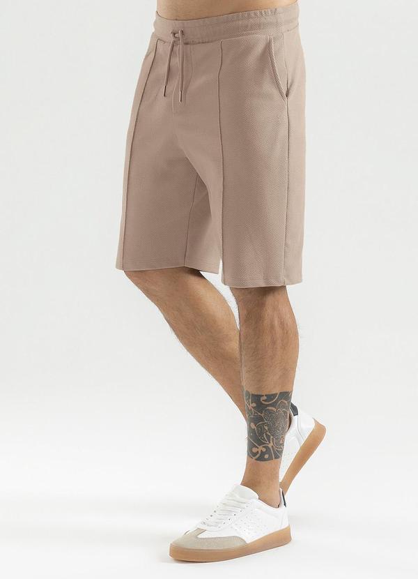 Exco - Bermuda em Malha Texturizada Marrom Claro 1