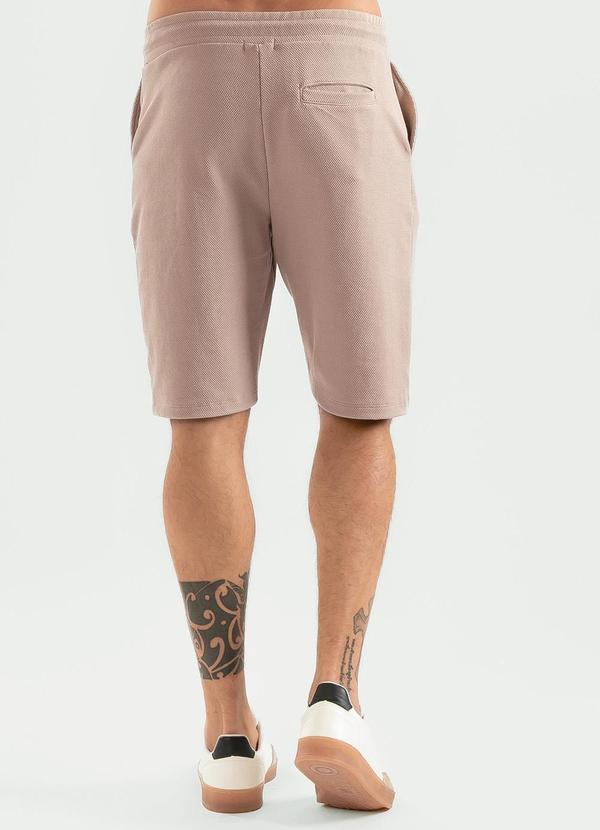 Exco - Bermuda em Malha Texturizada Marrom Claro 2