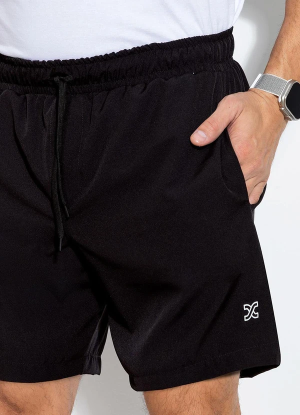 Exco - Bermuda em Tecido Tecnológico Preto 2