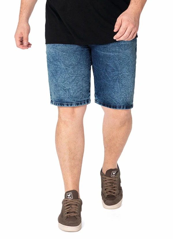 Malwee - Bermuda Jeans com Bigodes Plus Azul Escuro 1