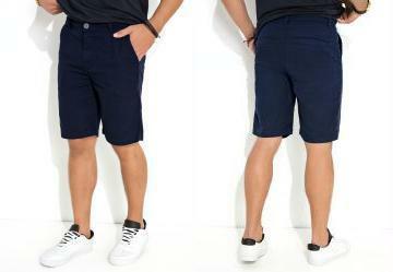 Bermuda Marinho com Bolsos