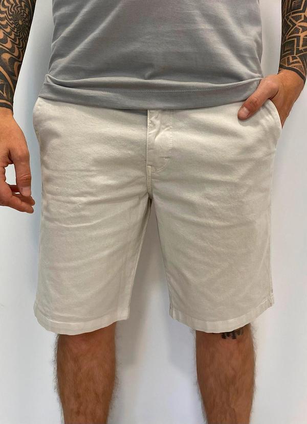 Rafree - Bermuda Masculina Alfaiataria de Sarja Areia