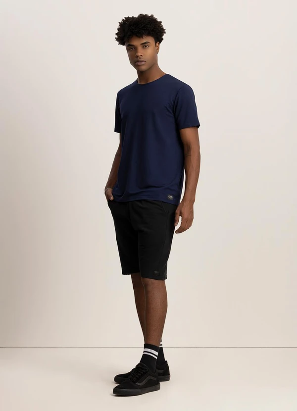 Fico - Bermuda Masculina com Bolsos Embutidos Preto 2