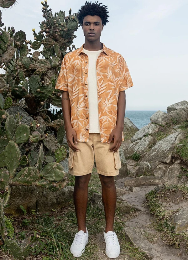 The Philippines - Bermuda Masculina em Sarja Bege 3