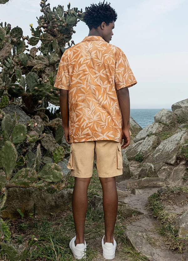 The Philippines - Bermuda Masculina em Sarja Bege 4