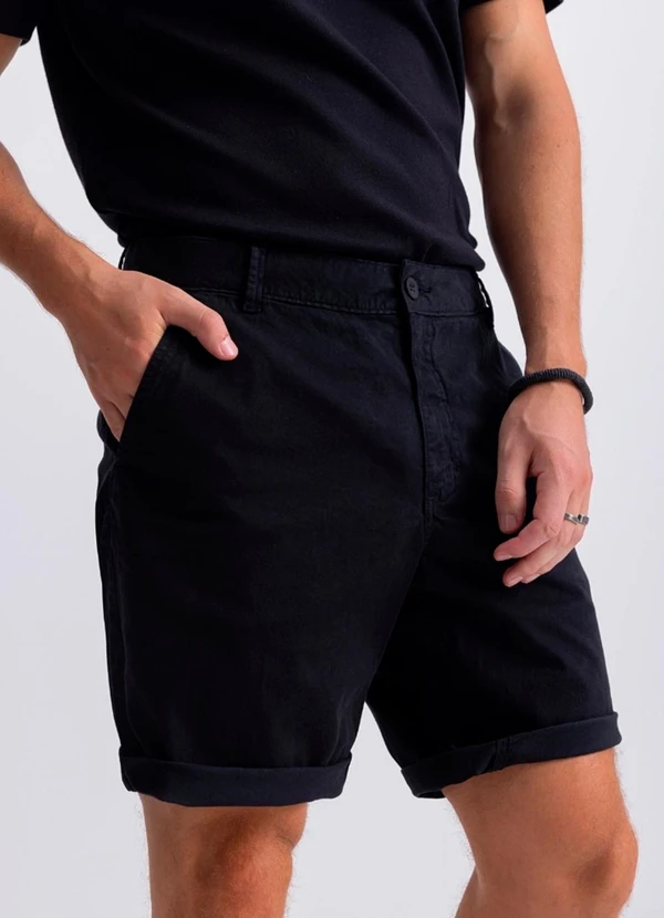Essendi - Bermuda Masculina em Sarja Preto