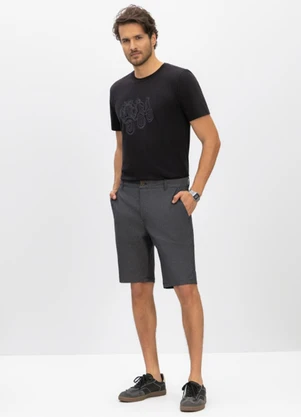 Essendi - Bermuda Masculina em Sarja Preto - ESSENDI