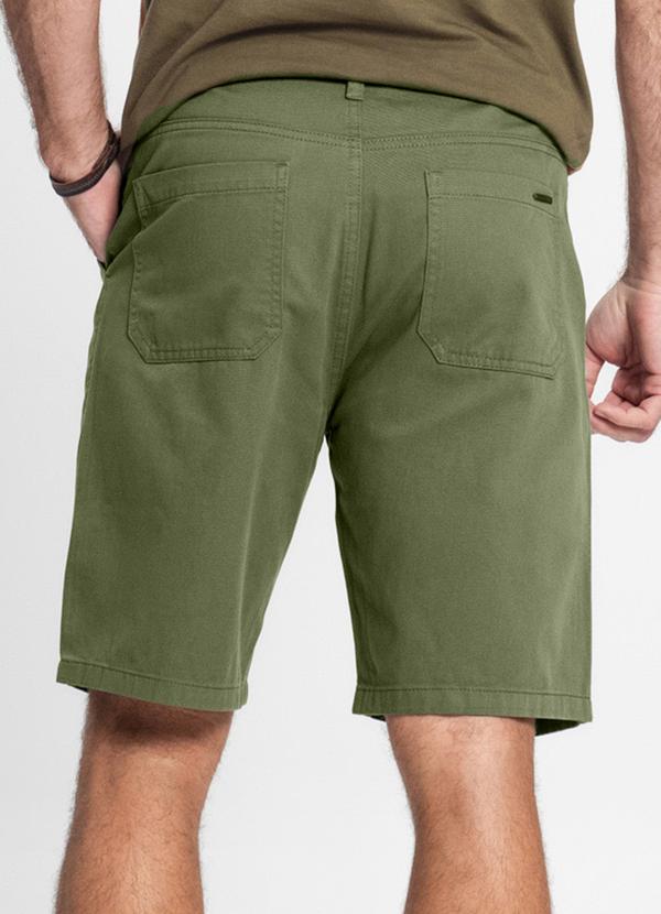 Diametro - Bermuda Masculina em Sarja Verde 2
