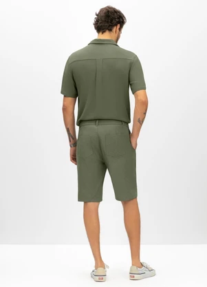 Essendi - Bermuda Masculina em Sarja Verde - ESSENDI