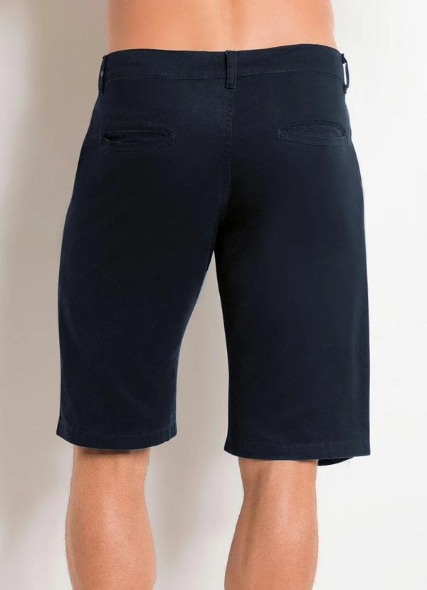 Actual - Bermuda Preta com Bolsos Frente e Costas 6