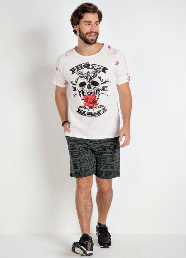 Moda Pop - Bermuda Preta com Bolsos Laterais Funcionais 3