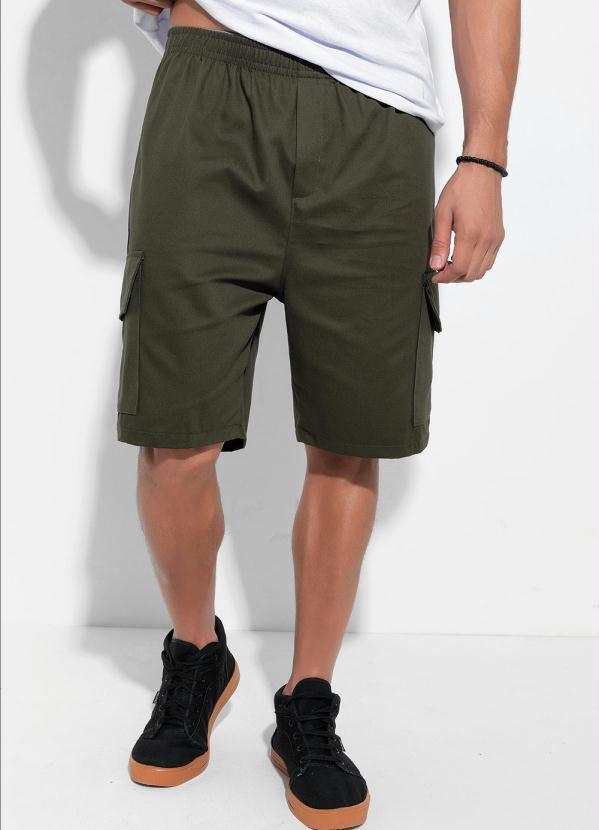 Bermuda (Verde) com Bolsos Cargos