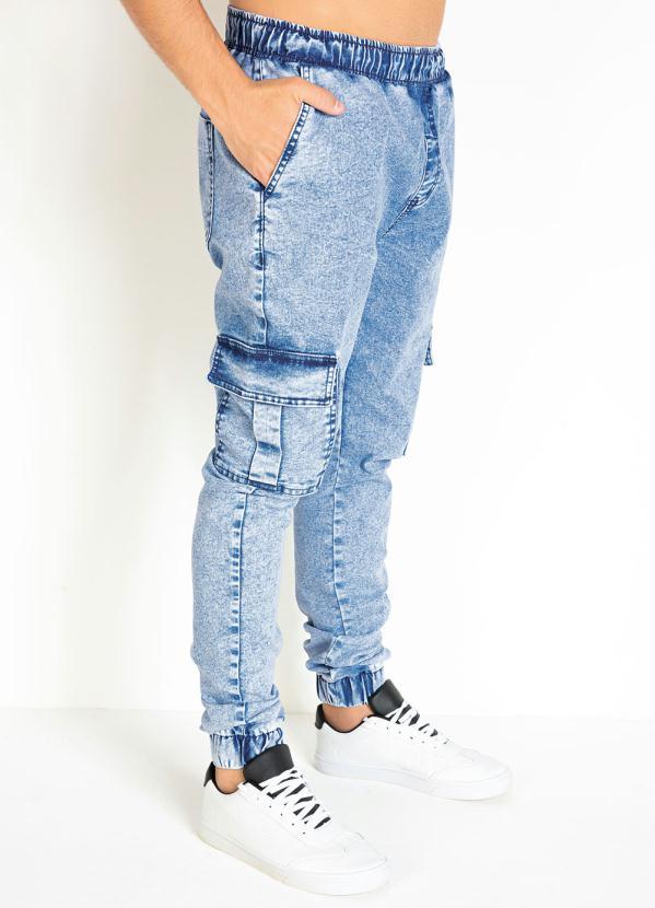 Actual - Calça Jogger Jeans Clara com Bolsos Funcionais 9